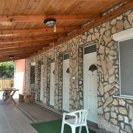 Relax Apartman * Шиофок